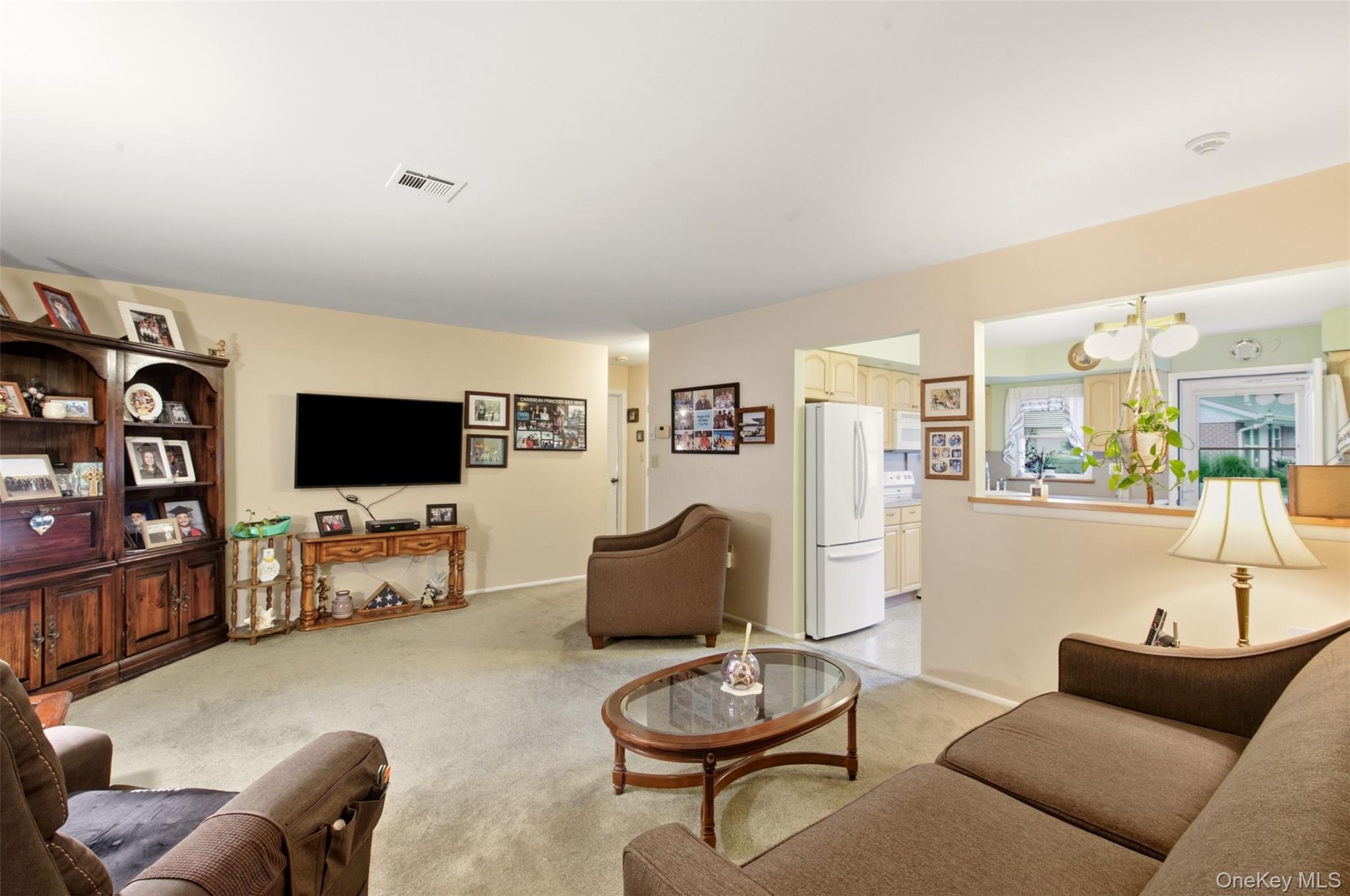 238 Blackpool Court, Unit A Ridge, NY 11961 - Photo 11 of 40 Gallery Image 11
