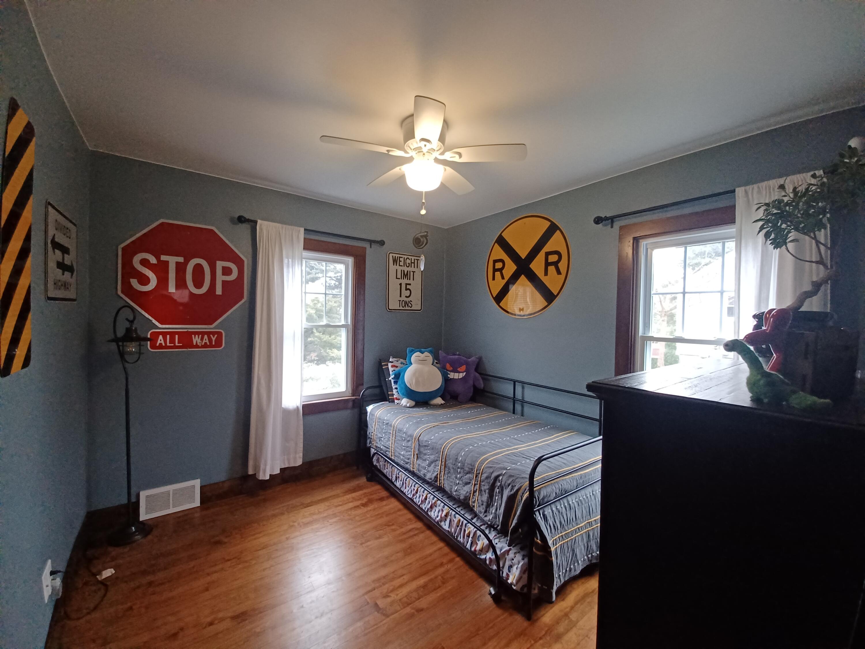 409 9th Street Southwest De Motte, IN 46310 - Photo 7 of 11 3000x2250