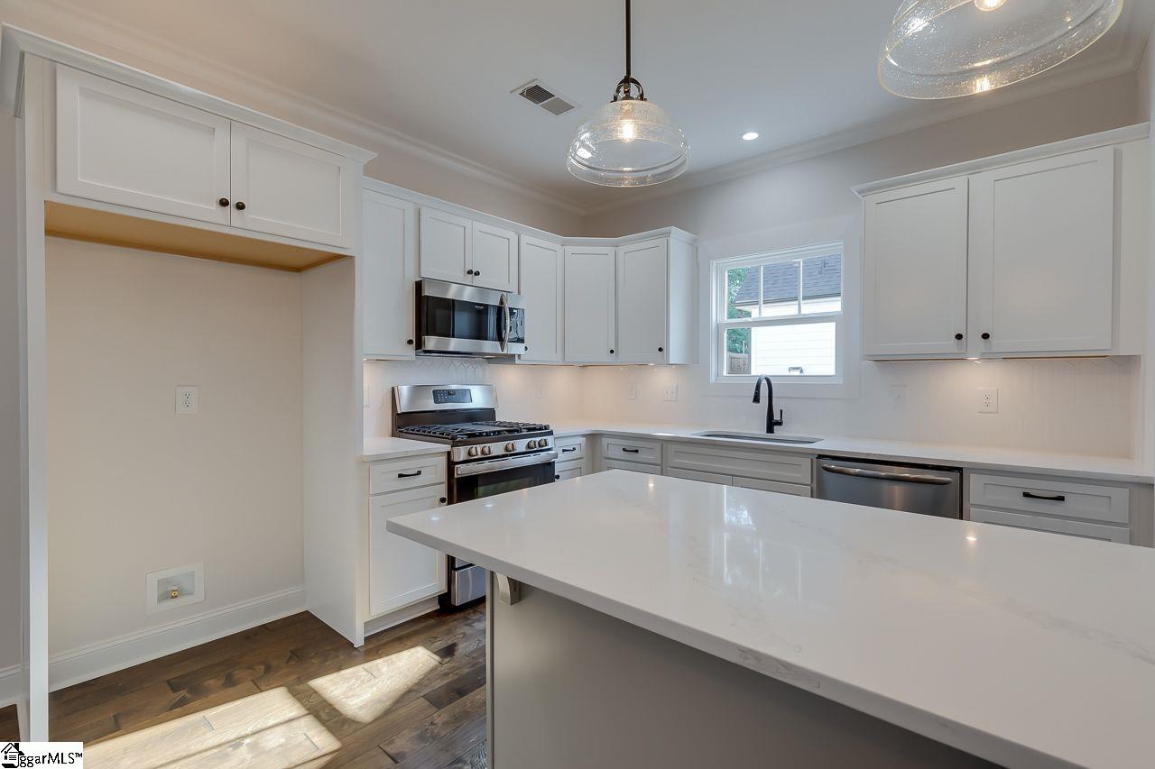 13 C Ridge Street Greenville, SC 29605 - Photo 9 of 21 Gallery Image 9