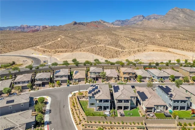 $1,245,000 | 372 American Dipper Street, Las Vegas, NV 89138