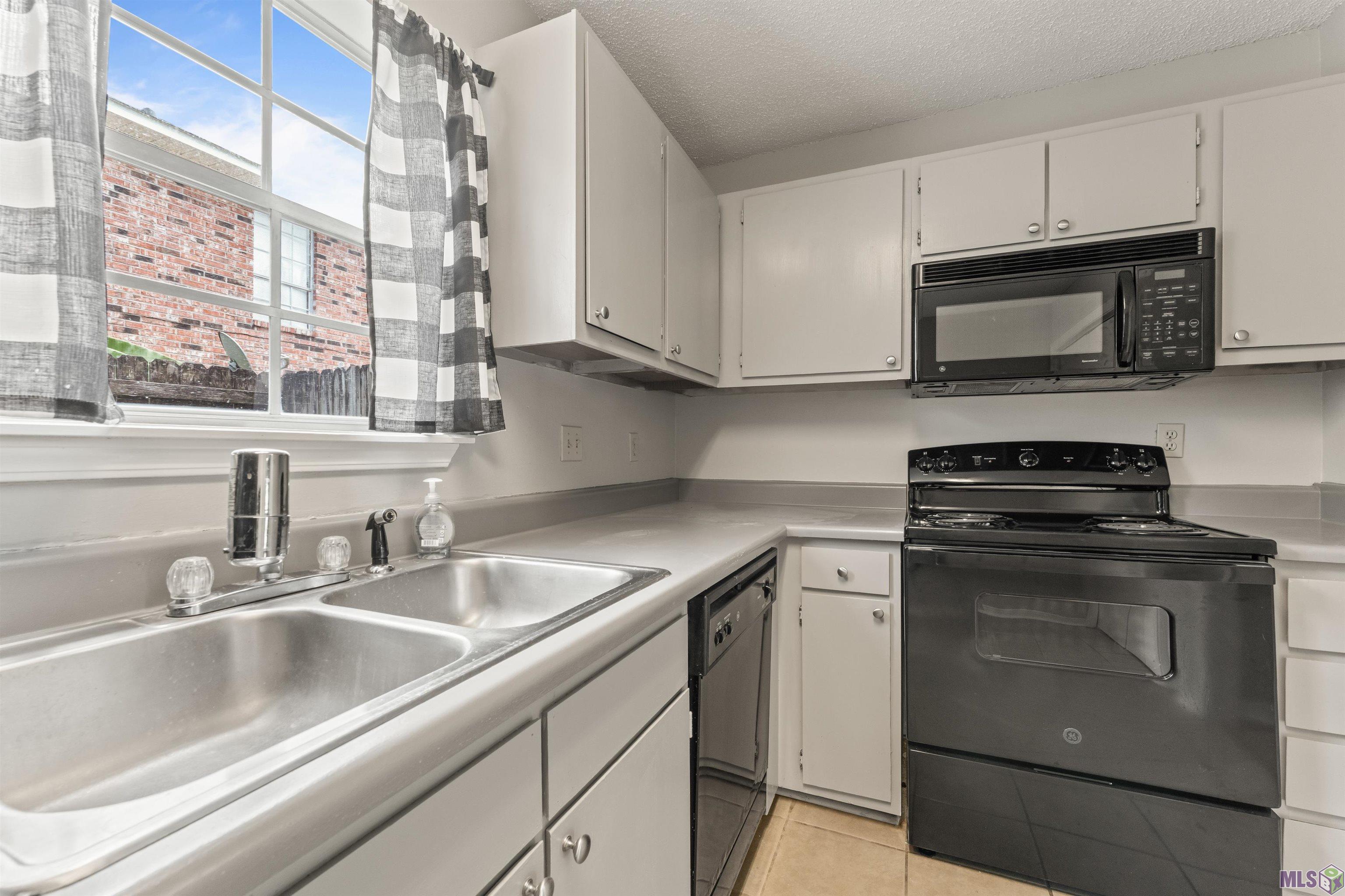 1702 Brightside Drive, Unit B Baton Rouge, LA 70820 - Photo 9 of 18