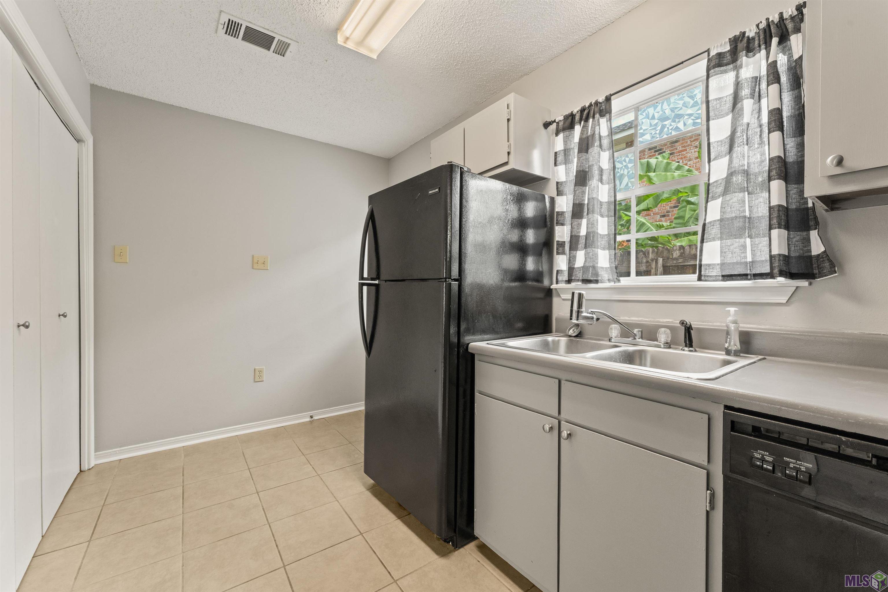 1702 Brightside Drive, Unit B Baton Rouge, LA 70820 - Photo 10 of 18