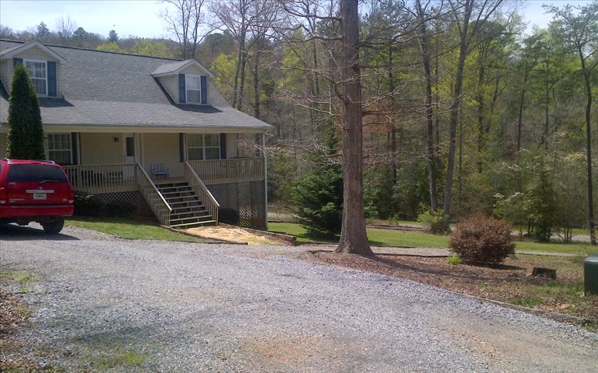 3321 Hf Lyons Road Hiawassee, GA 30546 - Photo 1 of 1 Main View