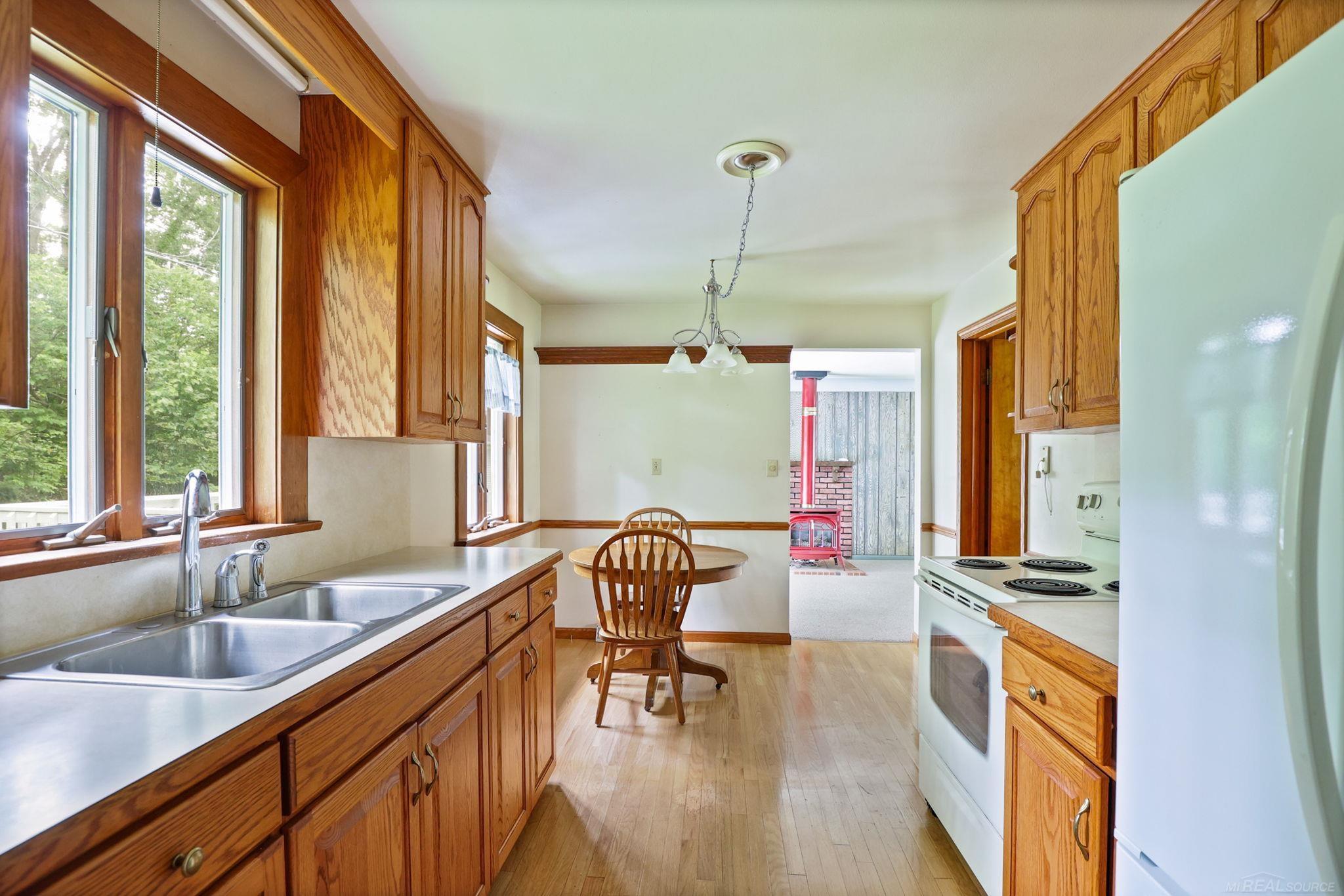 5245 Millington Road Millington, MI 48746 - Photo 18 of 39