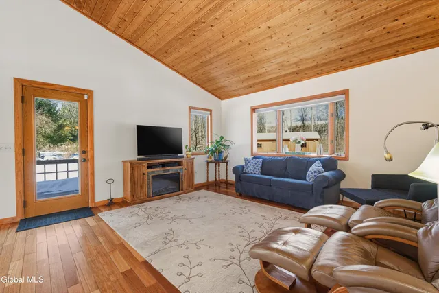 $550,000 | 2158 Highway 29, Greenwich, NY 12834