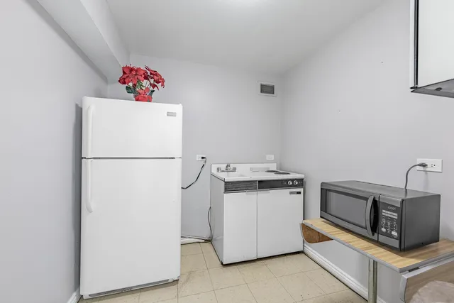 $55,000 | 7337 South South Shore Drive, Unit 326, Chicago, IL 60649
