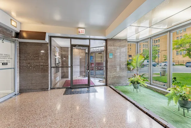 $55,000 | 7337 South South Shore Drive, Unit 326, Chicago, IL 60649