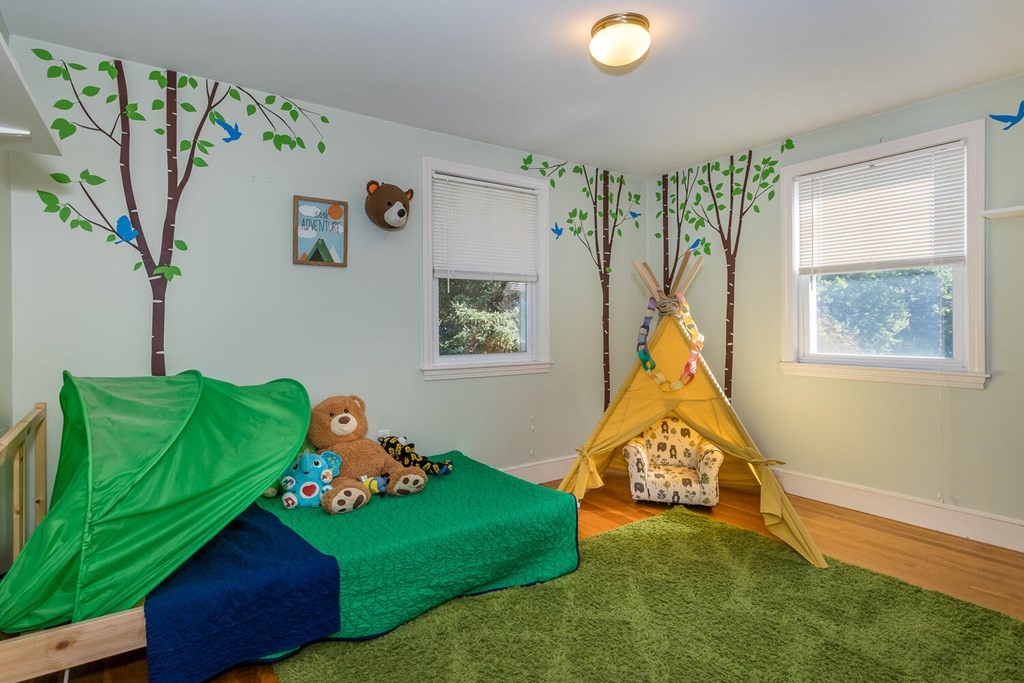 42 Bartlett Road Randolph, MA 02368 - Photo 12 of 21 Gallery Image 12
