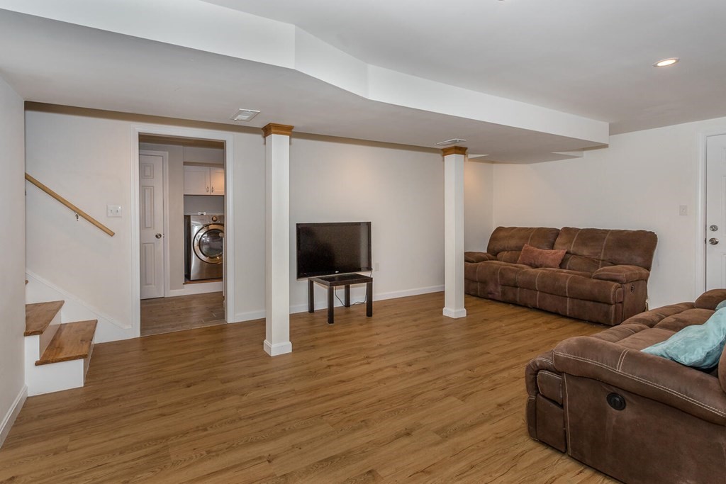 42 Bartlett Road Randolph, MA 02368 - Photo 14 of 21 Gallery Image 14