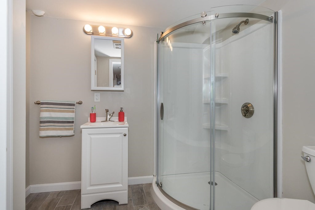 42 Bartlett Road Randolph, MA 02368 - Photo 18 of 21 Gallery Image 18