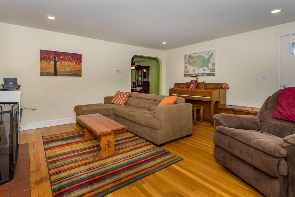 42 Bartlett Road Randolph, MA 02368 - Photo 2 of 21 Gallery Image 2