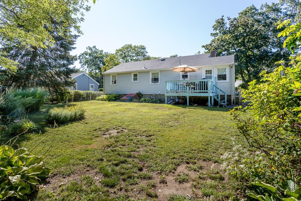 42 Bartlett Road Randolph, MA 02368 - Photo 21 of 21 Gallery Image 21