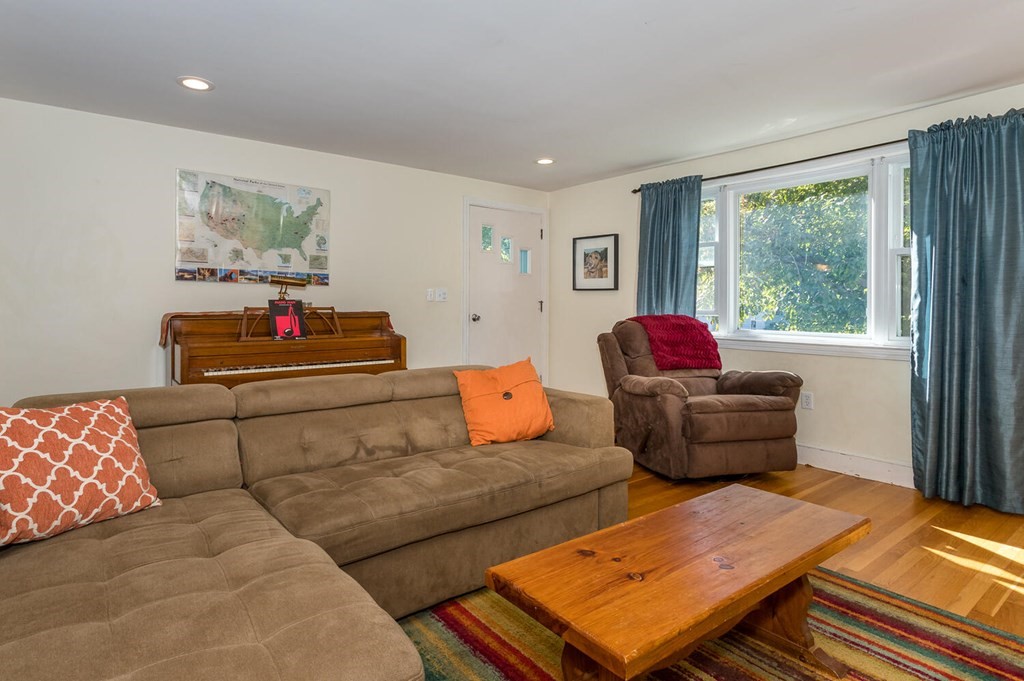 42 Bartlett Road Randolph, MA 02368 - Photo 3 of 21 Gallery Image 3