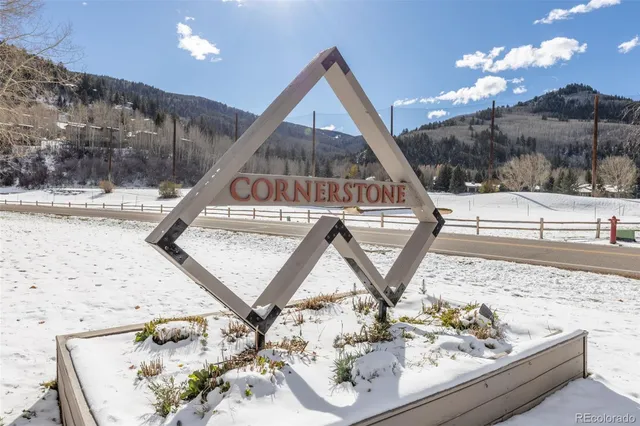 a view of a entryway