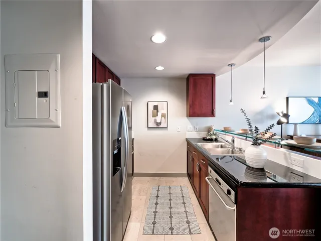 $2,800 | 2929 1st Avenue, Unit 1116, Seattle, WA 98121