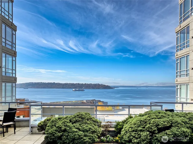 $2,800 | 2929 1st Avenue, Unit 1116, Seattle, WA 98121