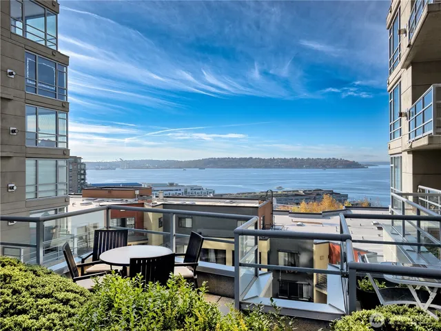 $2,800 | 2929 1st Avenue, Unit 1116, Seattle, WA 98121