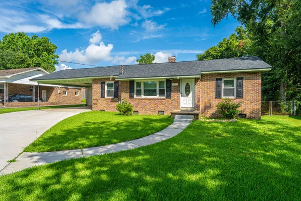$300,000 | 1010 West Recess Road, Hanahan, SC 29410