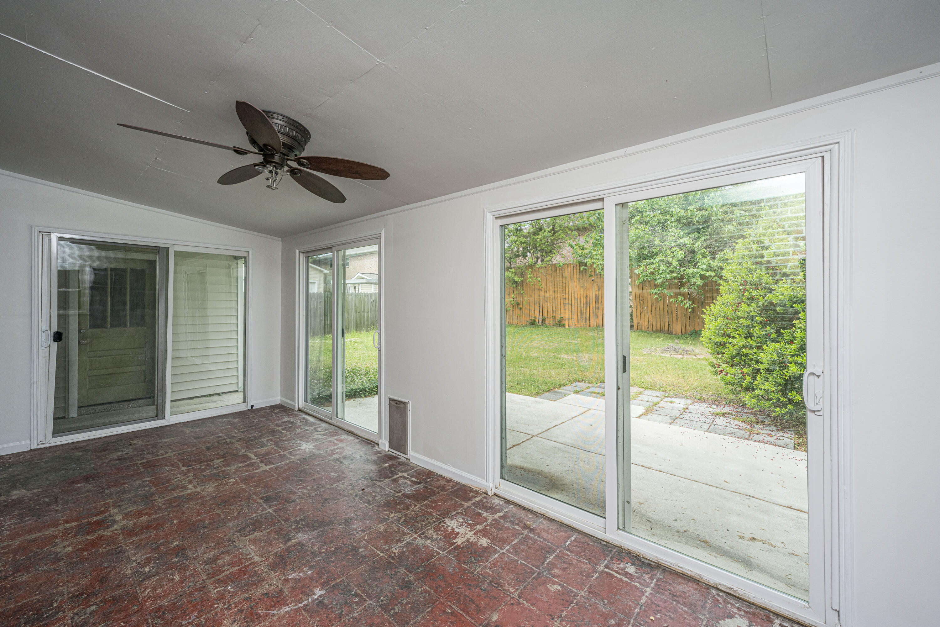 1010 West Recess Road Hanahan, SC 29410 - Photo 20 of 24 1010WRecessRdINT025