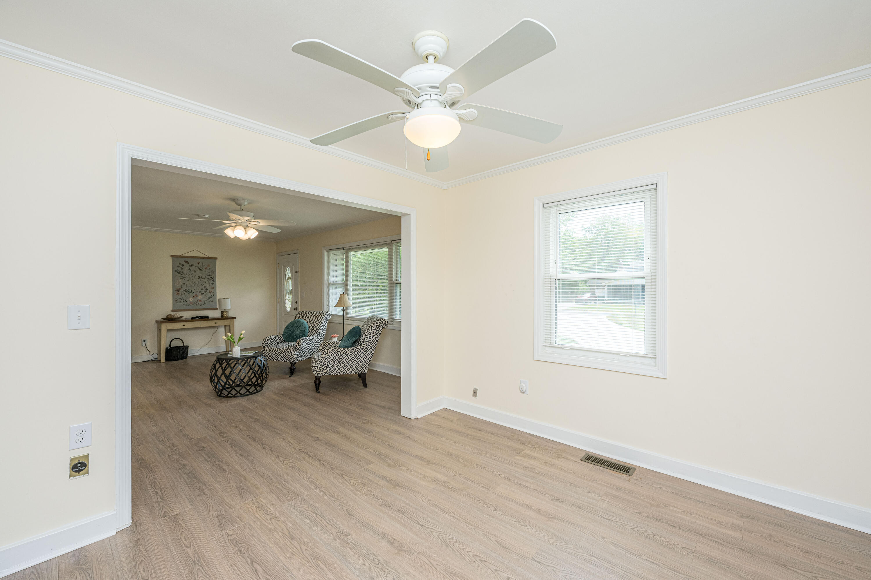 1010 West Recess Road Hanahan, SC 29410 - Photo 6 of 24 1010WRecessRdINT007