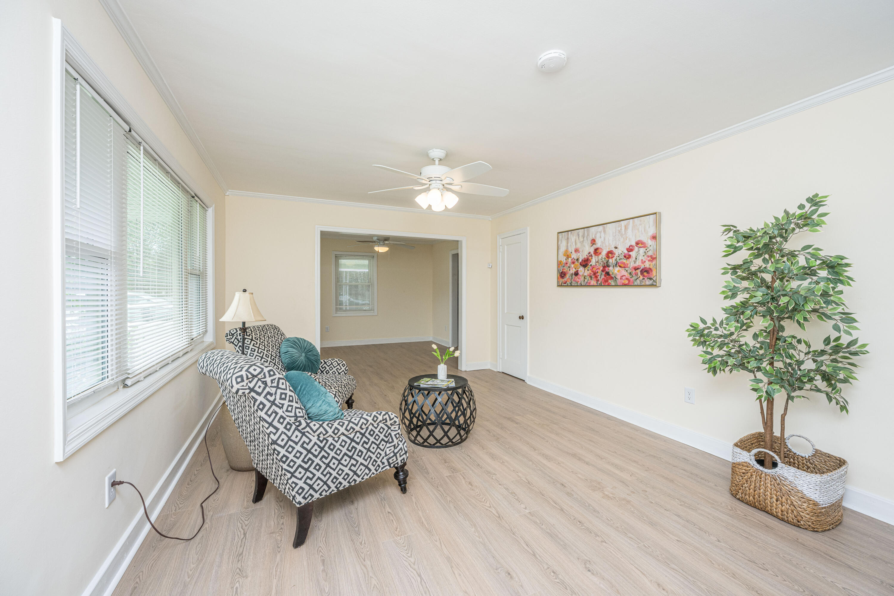 1010 West Recess Road Hanahan, SC 29410 - Photo 7 of 24 1010WRecessRdINT002