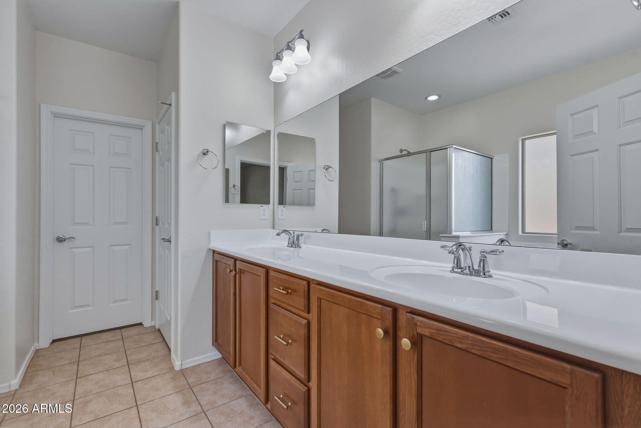 17543 West Buckhorn Trail Surprise, AZ 85387 - Photo 36 of 104 Primary Bath