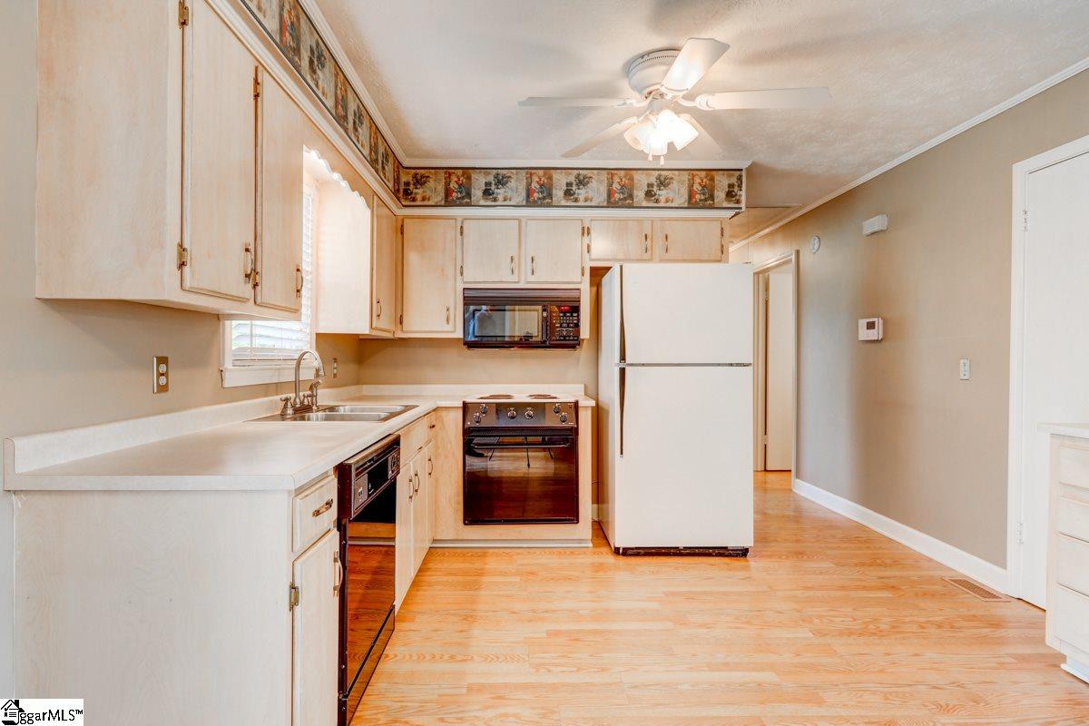 108 Hicks Road Greenville, SC 29605 - Photo 15 of 28 Gallery Image 15