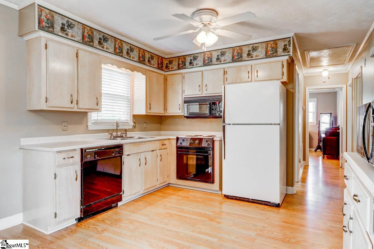 108 Hicks Road Greenville, SC 29605 - Photo 17 of 28 Gallery Image 17