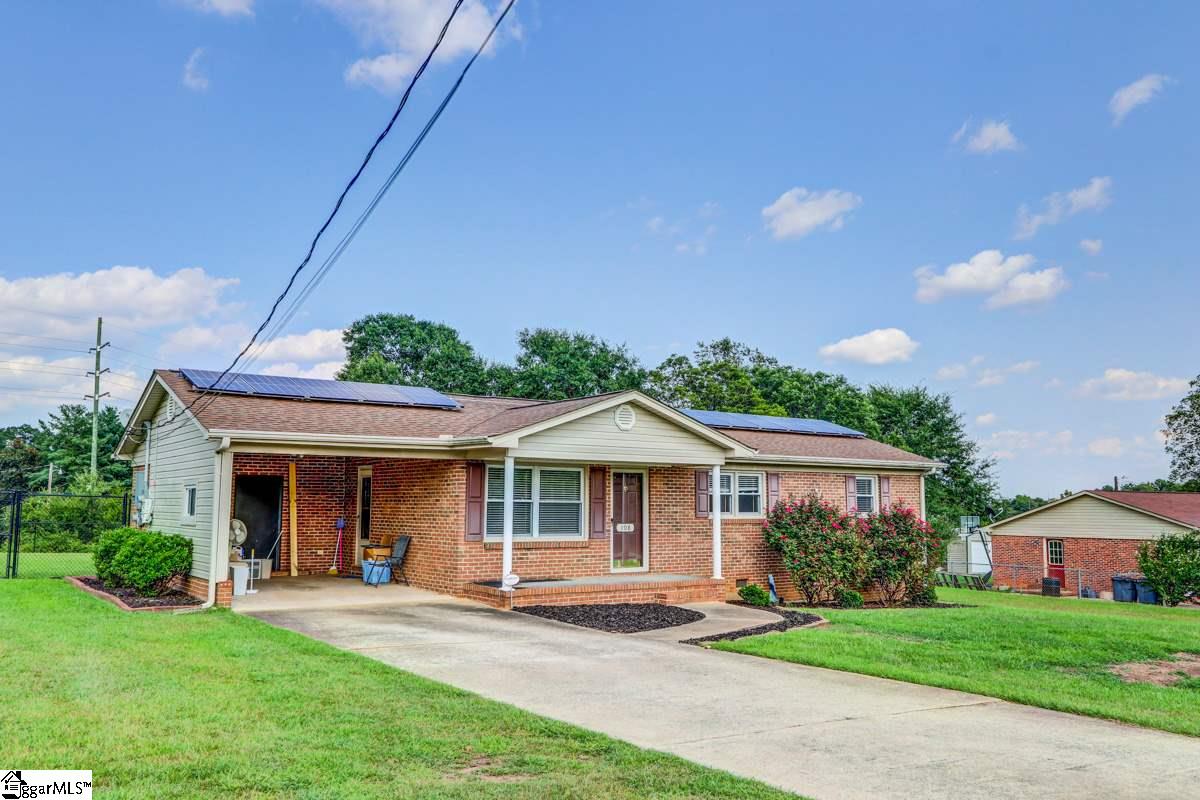 108 Hicks Road Greenville, SC 29605 - Photo 6 of 28 Gallery Image 6