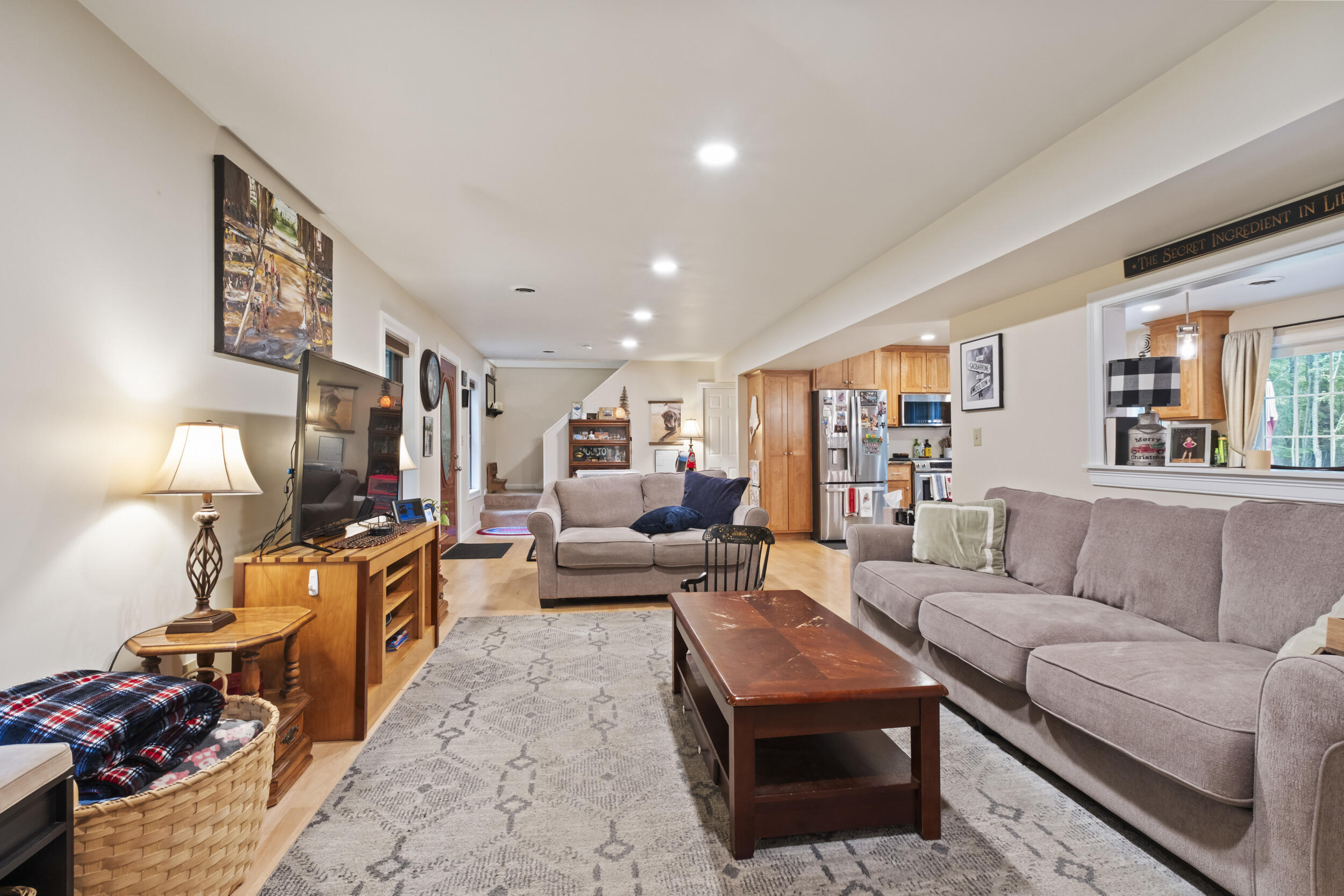 423 Gorden Road Readfield, ME 04355 - Photo 18 of 48 423_gorden_rd-interior-01