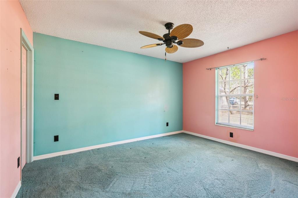 15327 Green Jay Road Weeki Wachee, FL 34614 - Photo 14 of 27