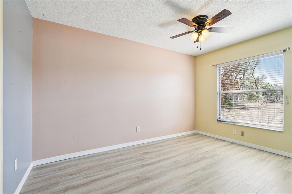 15327 Green Jay Road Weeki Wachee, FL 34614 - Photo 20 of 27