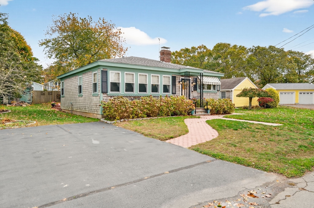 151 Balsam Street Fairhaven, MA 02719 - Photo 5 of 30