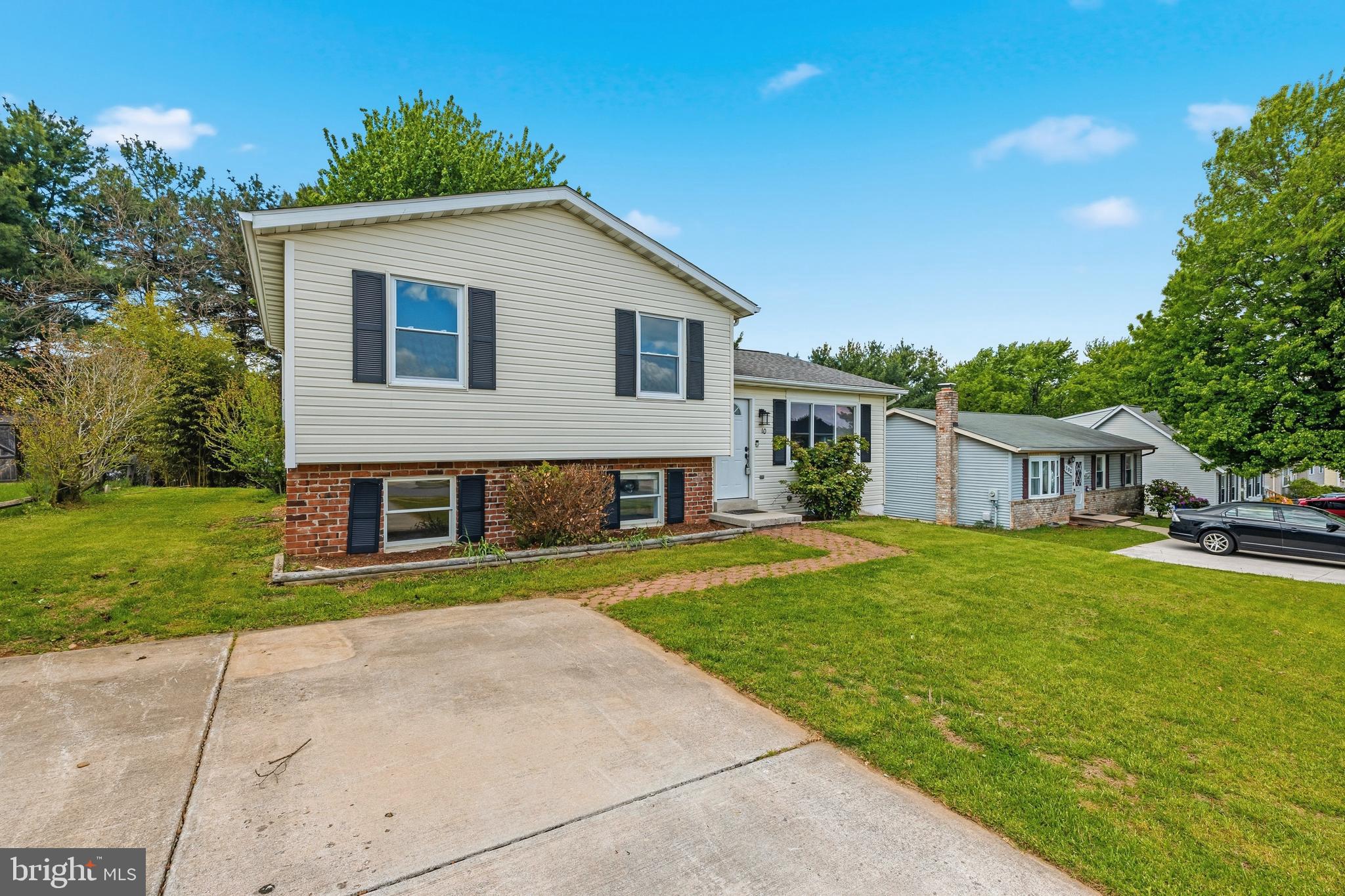 10 West Road Mount Airy, MD 21771 - Photo 2 of 30