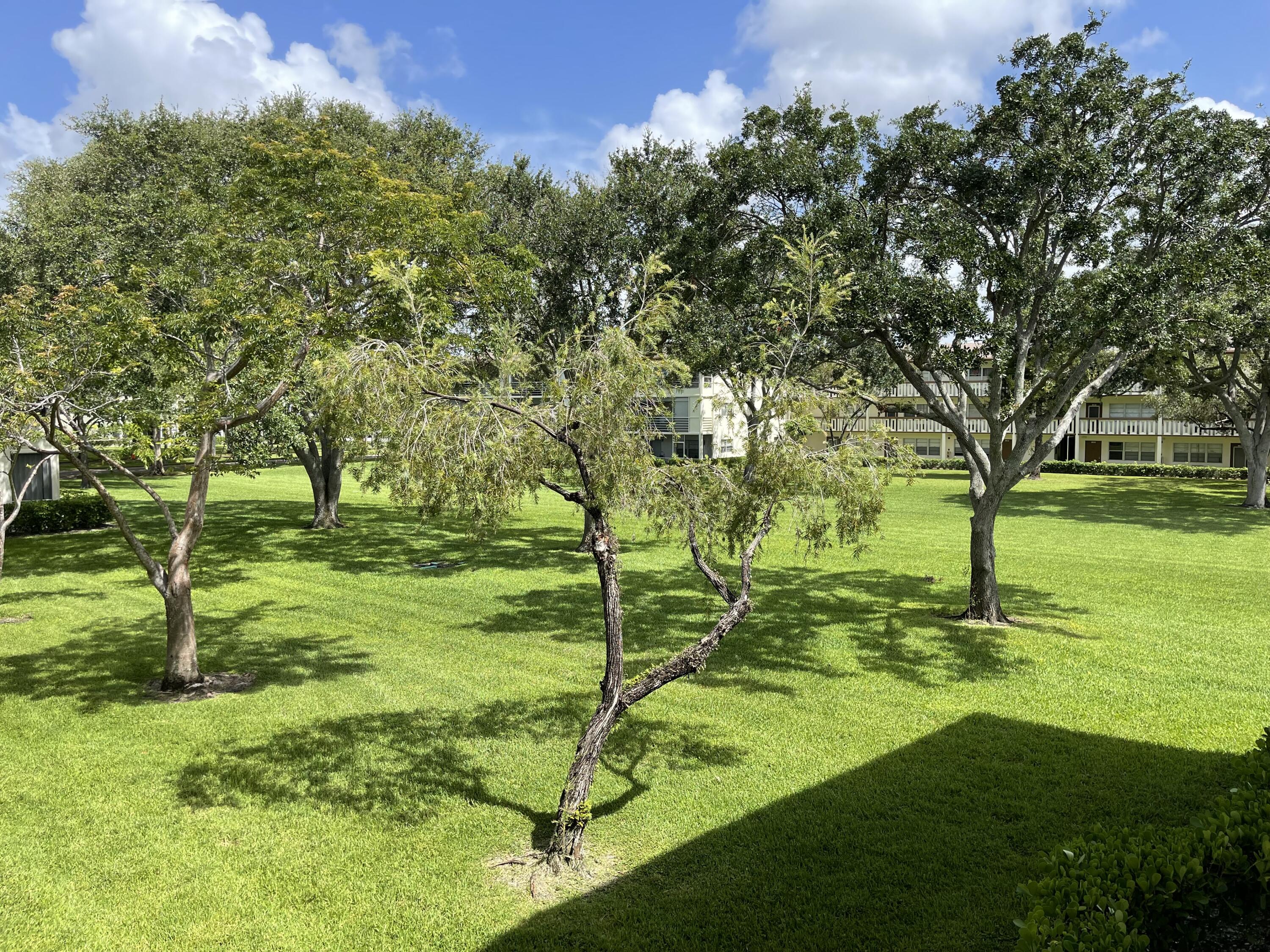 27 Mansfield B Boca Raton, FL 33434 - Photo 37 of 48 IMG_4670