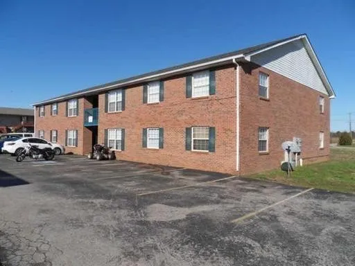 $795 | 3885 Northeast Drive, Unit B, Clarksville, TN 37040