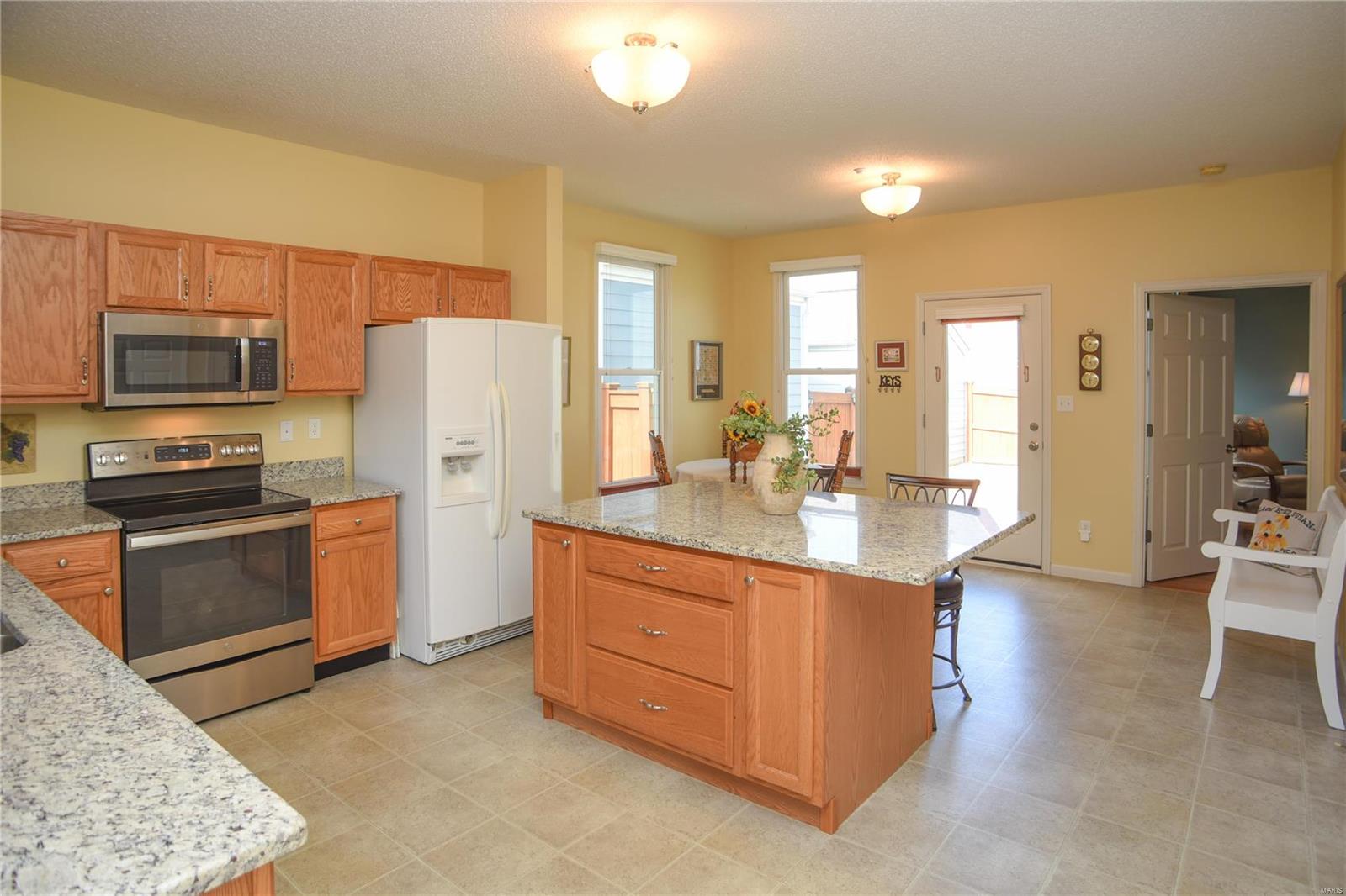 3208 Rue Royale Way St. Charles, MO 63301 - Photo 8 of 31 Gallery Image 8