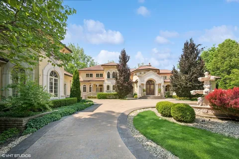 $3,495,000 | 1031 Barrys Court, Lake Forest, IL 60045
