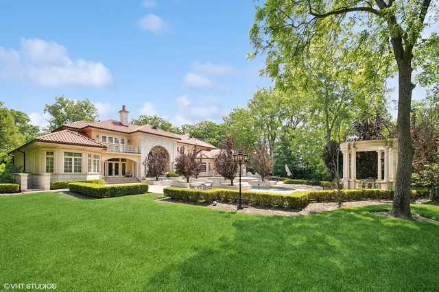$3,495,000 | 1031 Barrys Court, Lake Forest, IL 60045