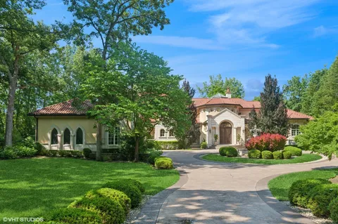 $3,495,000 | 1031 Barrys Court, Lake Forest, IL 60045
