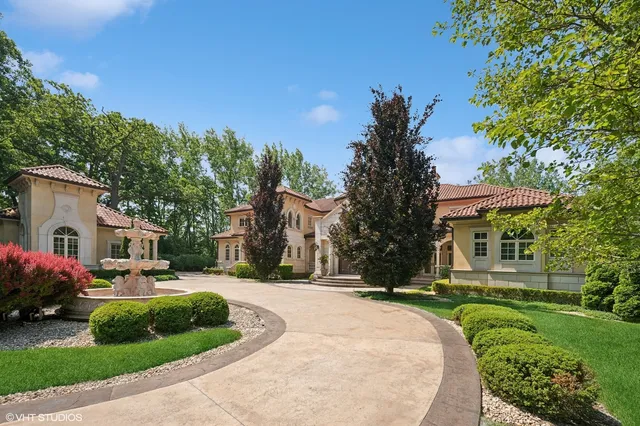 $3,495,000 | 1031 Barrys Court, Lake Forest, IL 60045