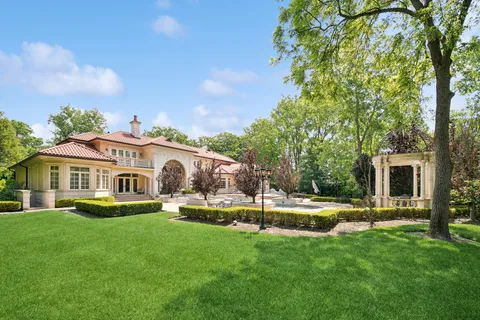 $3,495,000 | 1031 Barrys Court, Lake Forest, IL 60045