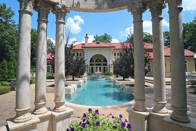 $3,495,000 | 1031 Barrys Court, Lake Forest, IL 60045