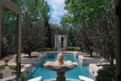 $3,495,000 | 1031 Barrys Court, Lake Forest, IL 60045