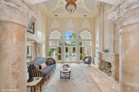 $3,495,000 | 1031 Barrys Court, Lake Forest, IL 60045