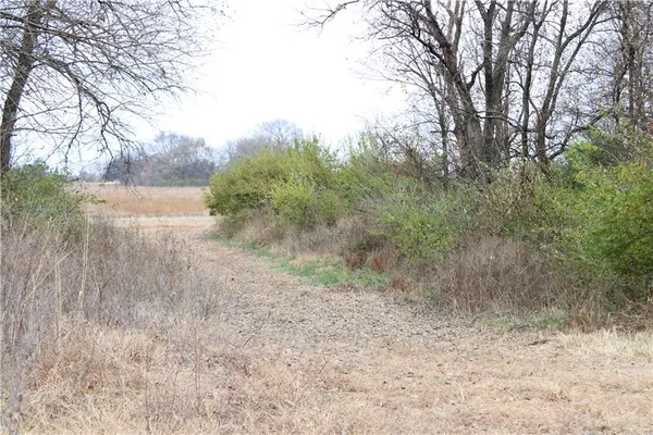 $546,000 | 710 Southeast State Hwy Pp, Leeton, MO 64761