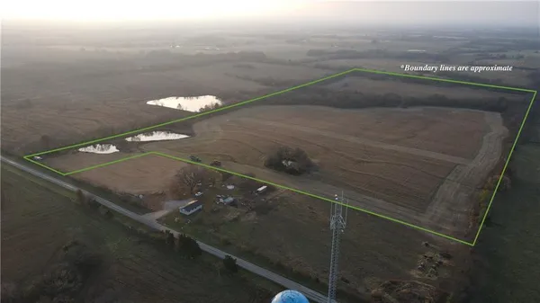 $546,000 | 710 Southeast State Hwy Pp, Leeton, MO 64761