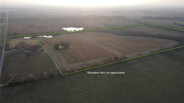 $585,000 | 710 Southeast State Hwy Pp, Leeton, MO 64761