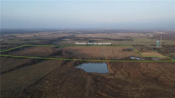 $546,000 | 710 Southeast State Hwy Pp, Leeton, MO 64761