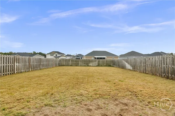 $1,900 | 71 Centennial Court, Hinesville, GA 31313